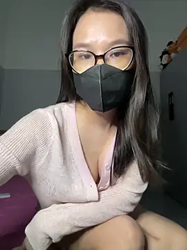 ZzyzyZ-009 Show Webcam