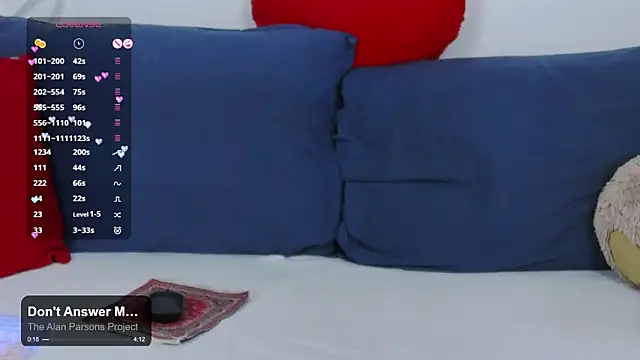 -Lorik- Live XXX-Chat