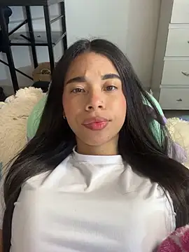 Milleradhara24n Live XXX chat