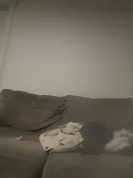 yourMasterisBored Adlı Modelin Canlı XXX Sohbeti