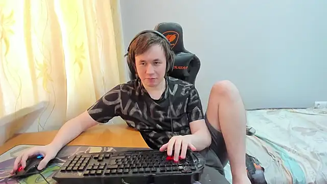 iliaskrislove – Kamerová šou