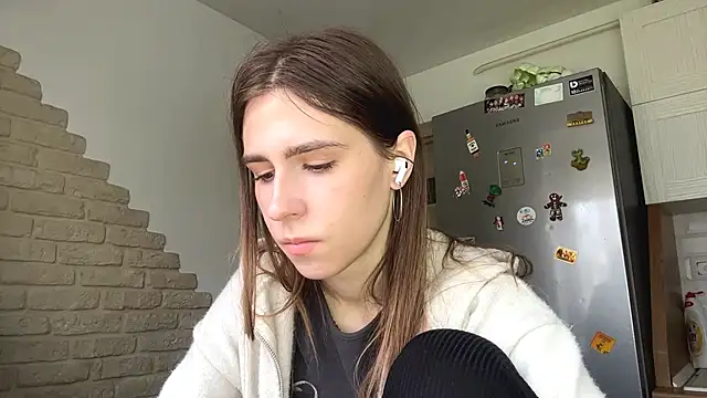 ElsieKuhlmannのライブXXXチャット