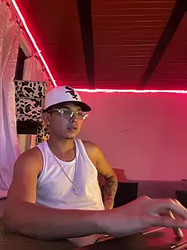 Вебкам-шоу paulhot11