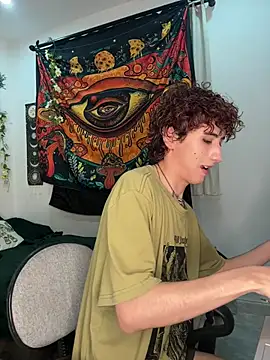 Show modela noynxz na web-kameri