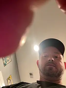 Enjoyedmine: διαδικτυακό σόου στην κάμερα