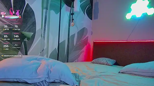 RubyValenのライブXXXチャット