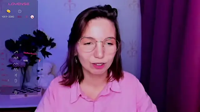 KindHazelHere_: απευθείας συνομιλία ΧΧΧ