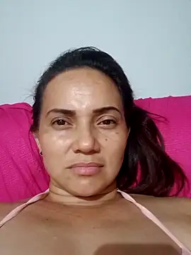 Amanda39 live XXX chat