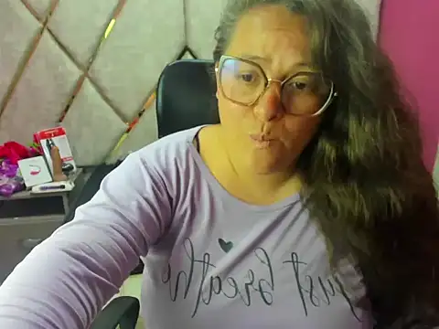 Sarah_Boobs_ 라이브 XXX 채팅