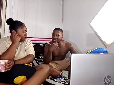 Mia-Victory Webcam Show