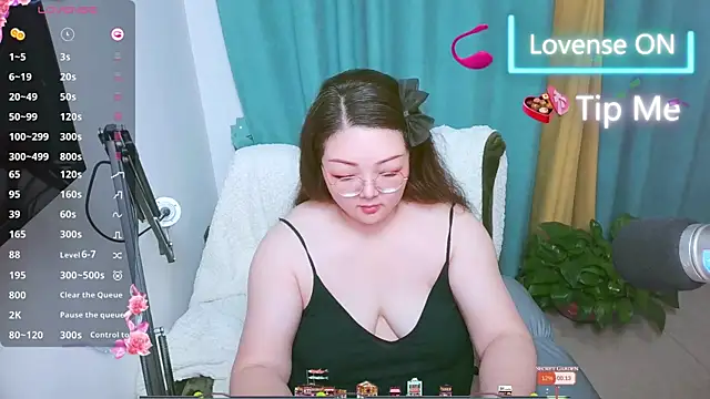 Chat XXX en directo de AngelwithEcup