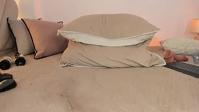 luciana_jam_ Adlı Modelin Canlı XXX Sohbeti