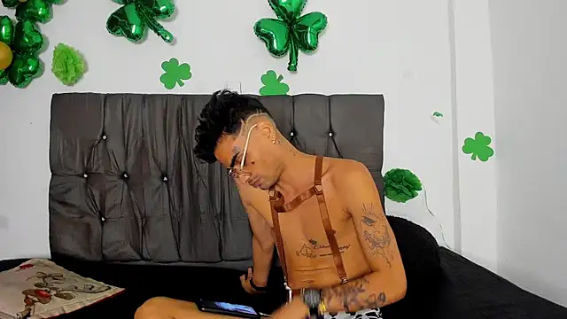 عرض كام Gay_Red_Room