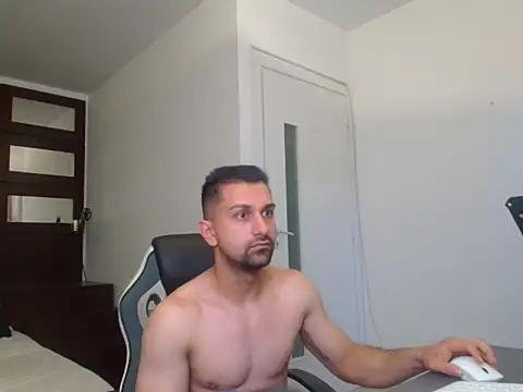 BryceReign Chat XXX live