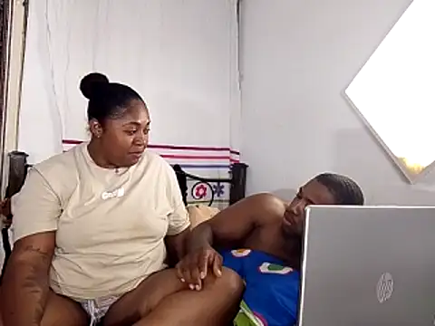 Mia-Victory Webcam Show