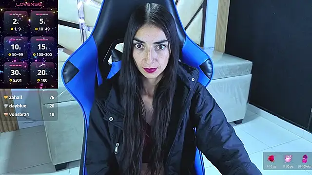 Maily_a_ Chat XXX in diretta