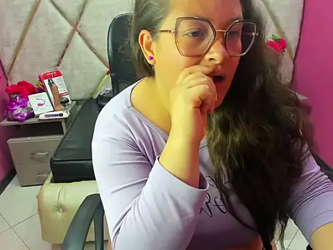 Czat XXX na żywo – Sarah_Boobs_