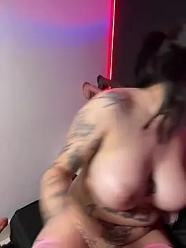 XXX chat uživo modela Draculona-666