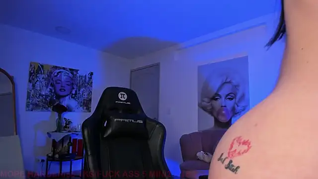 Marily_Daniela_ Live XXX-chat