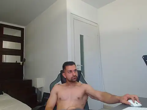 BryceReign: απευθείας συνομιλία ΧΧΧ