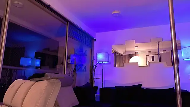 mandi4pole_ Adlı Modelin Canlı XXX Sohbeti