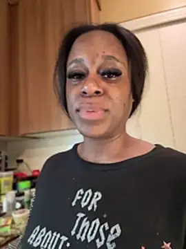 TikaMoon Live XXX Chat