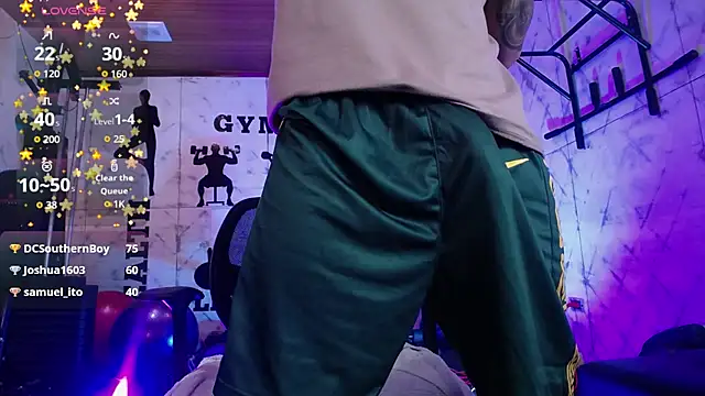 DrakeNeumann live XXX chat