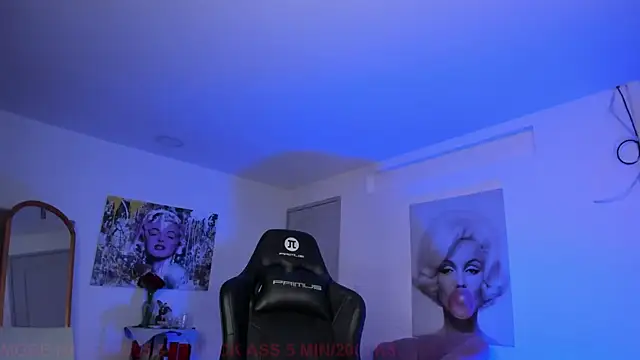 Marily_Daniela_ Adlı Modelin Canlı XXX Sohbeti