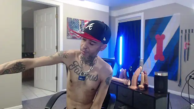 Michigan9000: вебкам-шоу