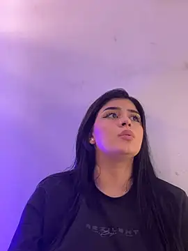 دردشة Kariina__69 الجنسية المباشرة