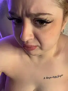 KellyMoors Obrolan Langsung XXX