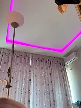 mollyxxx – webcam-show