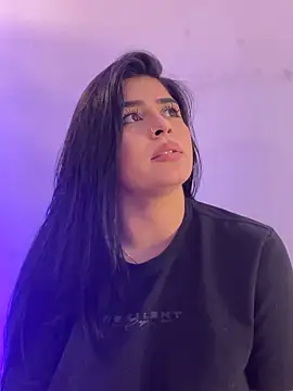 Chatroom XXX en direct de Kariina__69