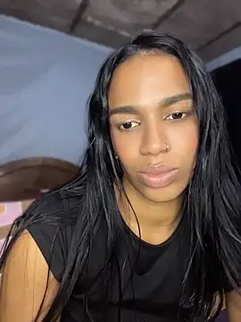 FlorSalvaje_ Chat XXX live