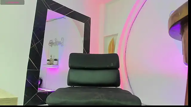 XXX chat uživo modela Rpoolrboy