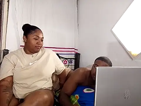 Chat XXX en directo de Mia-Victory