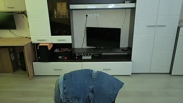 angryzan 网络视讯表演