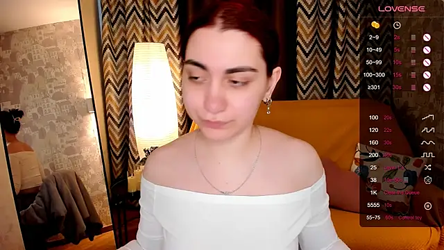 hannacheekss_ Chat XXX in diretta