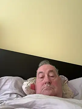 csikar Live XXX-chat