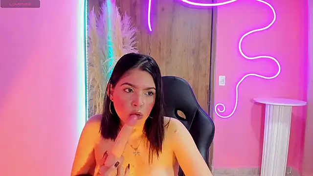 MadelinSharapova Chat XXX in diretta