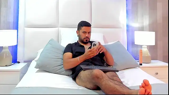 Show de PaoloWalker na webcam