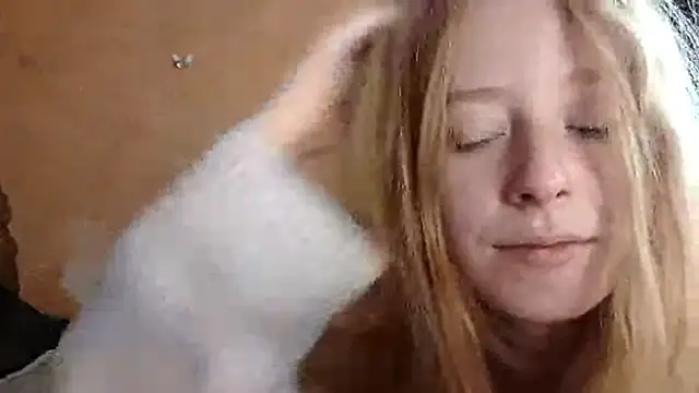 Chatroom XXX en direct de KateVibe_01