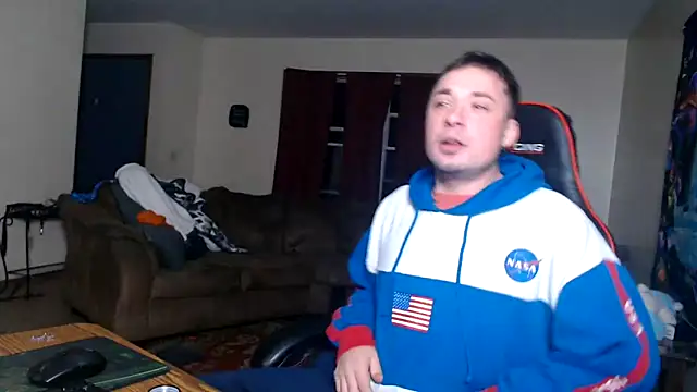 YoBleez 在線直播表演