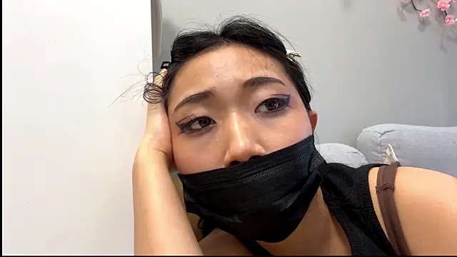 SweetMiaXO Chat XXX in diretta