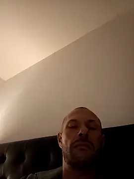 Guitccch Chat XXX in diretta