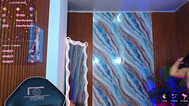 Maile_Tay Adlı Modelin Canlı XXX Sohbeti