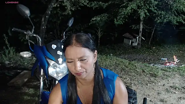 Sembang XXX Secara Langsung esmeralda_li