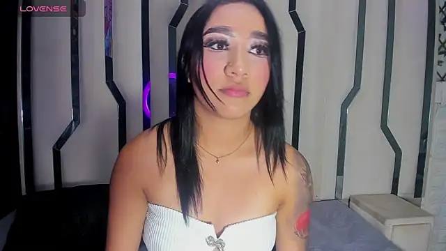 โชว์เว็บแคมของ Kiara_hh