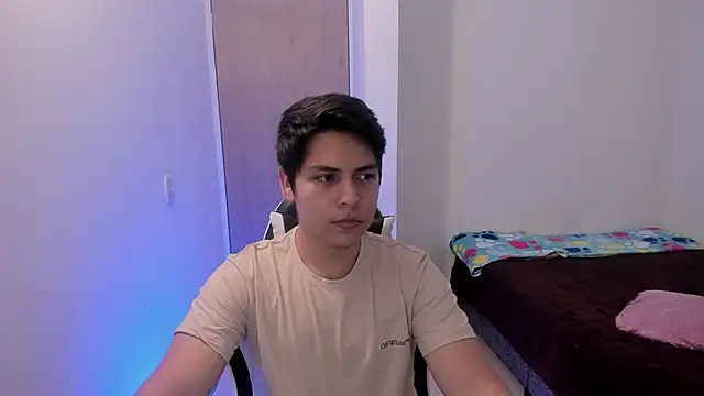 Asta_YunoXXX webkamerás műsora