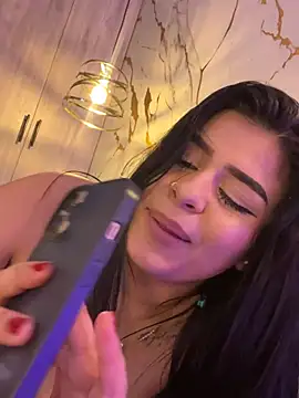 Kariina__69's Live XXX Chat